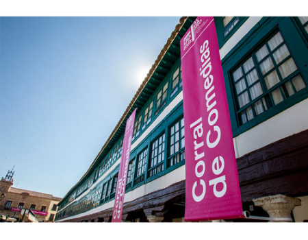 La Reina entrega en el Corral de Comedias los premios que reconocen el trabajo en favor de la inclusi�n de la discapacidad 