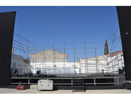  Reconocimientos, estrenos, versiones originales y m�sica se dan cita en el Palacio de los Oviedo