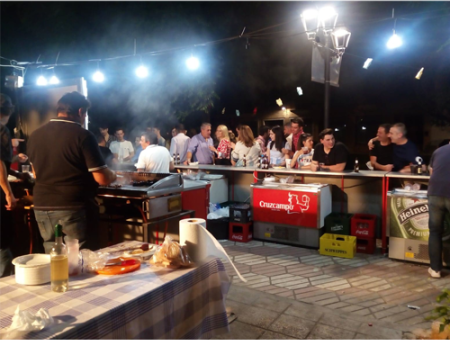 Amfisa recauda 500 euros de la verbena solidaria