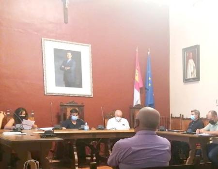 El Ayuntamiento aprueba la reducci�n del 30% de la tasa por casetas, espect�culos y atracciones en terrenos de uso p�blico durante la Feria 2021