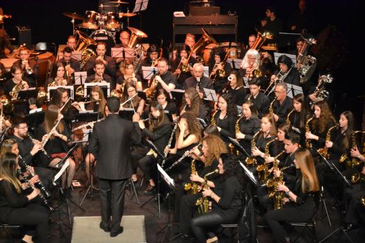 El Teatro Municipal se retrotrae a los a�os 80 y 90 de la mano de la Banda de M�sica y el programa radiof�nico Onda Musical