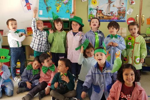 Los colegios biling�es Miguel de Cervantes y Paseo Viejo de la Florida celebran el d�a del patr�n de Irlanda