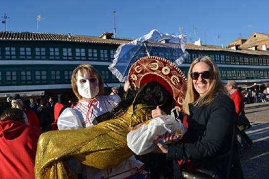 Las felices y coloridas criaturas de Trolls llegan a Almagro