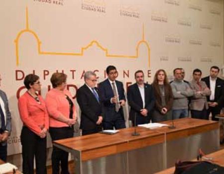 La Diputaci�n de Ciudad Real anticipar� al Ayuntamiento de Almagro los 222.000 euros adjudicados para las obras de los centros educativos con fondos europeos