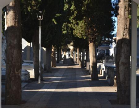 El cementerio reabre este jueves 