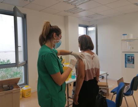 La vacunaci�n del grupo de personas de 50 a 59 a�os finaliza esta semana en Almagro 