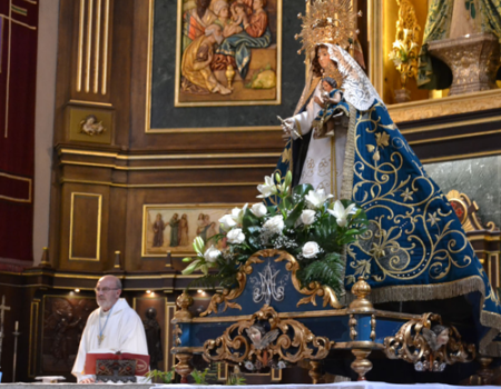 Los almagre�os muestran el fervor a su Patrona en el primer d�a en Almagro tras la pandemia 