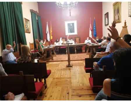 Almagro celebr� su primer pleno municipal presencial con el agua como tema principal