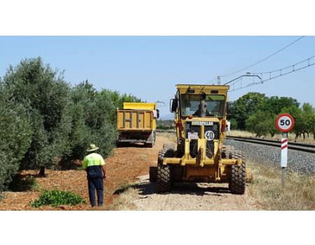 Arreglados 65 kil�metros de la red de caminos p�blicos del t�rmino municipal de Almagro  