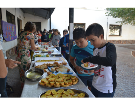 Los alumnos de Almagro inician la Semana Europea del Deporte con entrenamiento HIIT y desayuno saludable