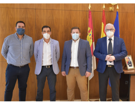 El Gobierno regional y la Mancomunidad de Municipios del Campo de Calatrava ultiman un proyecto innovador de transporte sensible a la demanda