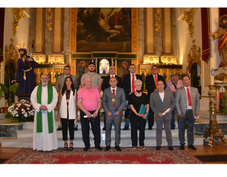 La Compa��a Romana rinde homenaje a sus armaos con m�s de 50 a�os de servicio a la hermandad 