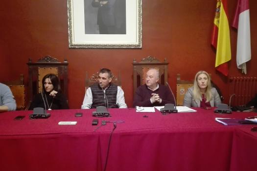 El Pleno del Ayuntamiento aprueba un anticipo reintegrable a la Diputaci�n de la cuant�a de los fondos europeos aprobados para mejoras en centros educativos