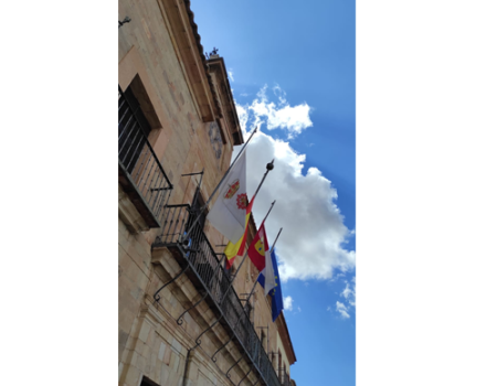 El Ayuntamiento ha decretado dos d�as de luto oficial en se�al de luto por el ex alcalde Antonio Garc�a Rivero