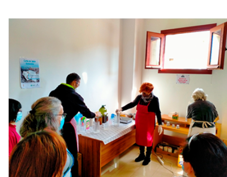 La Concejal�a de Consumo organiza un curso de elaboraci�n de jab�n artesano con el objetivo de impulsar la econom�a circular