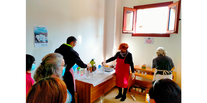La Concejal�a de Consumo organiza un curso de elaboraci�n de jab�n artesano con el objetivo de impulsar la econom�a circular