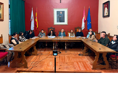 El Ayuntamiento da un paso decisivo para la protecci�n del conjunto de Nuestra Se�ora del Rosario con la solicitud de su declaraci�n como BIC