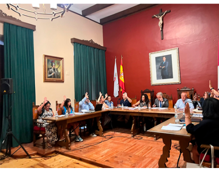 Unanimidad en el Pleno para la instalaci�n de puntos de recarga, parque de bomberos y fiestas locales de 2026