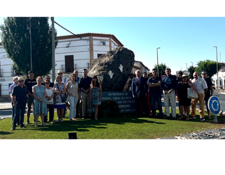 Almagro, rinde un a�o m�s, homenaje a las v�ctimas del terrorismo