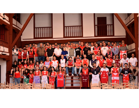 El CB Almagro celebra su 40� aniversario con una jornada de reencuentros y emoci�n