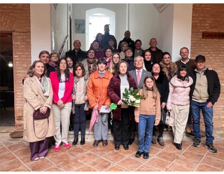 Almagro rinde homenaje a Pepa Delmas, primera alcaldesa en democracia, “maestra modelo, ejemplo y faro de varias generaciones” 
