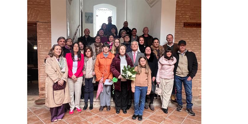 Almagro rinde homenaje a Pepa Delmas, primera alcaldesa en democracia, “maestra modelo, ejemplo y faro de varias generaciones” 
