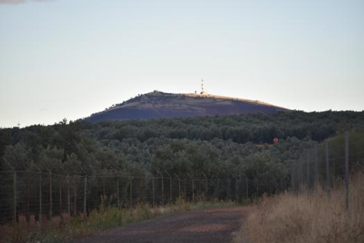 Km 11: vista del volc�n del Cerro de la Yezosa