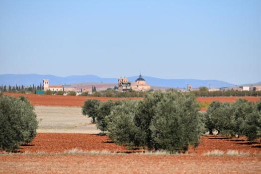 Km 12: vista de Almagro desde este punto kilom�trico