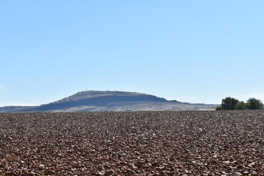 Km 19: vista del volc�n del Cerro de la Yezosa