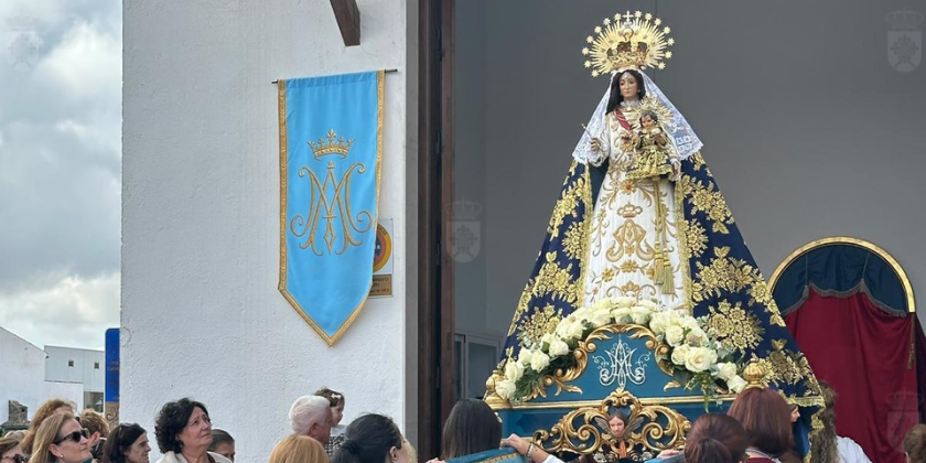 La Patrona de Almagro regresa a la localidad en un día marcado por la lluvia