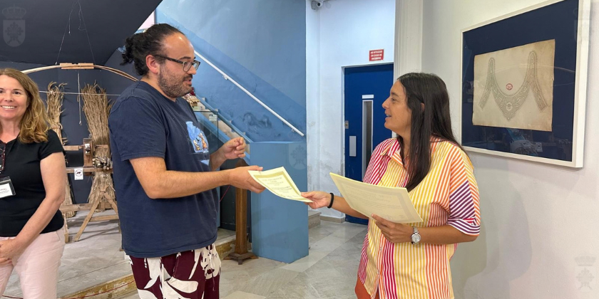 Más de una treintena de personas han disfrutado del curso intensivo de encaje y blonda