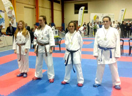 La Escuela de Karate mete a siete alumnos en el Regional tras el primer clasificatorio