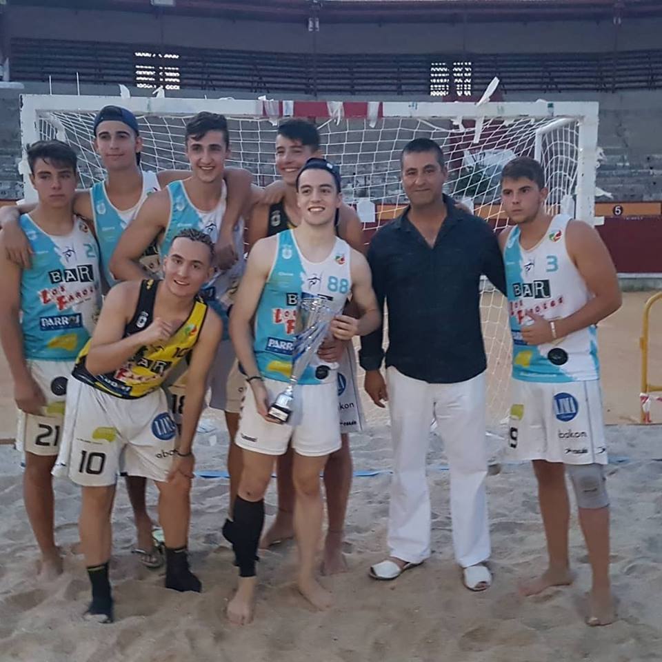 Oceanic se impuso en el Torneo de Balonmano Playa de Almagro