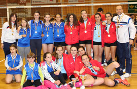 Otros dos títulos para la Escuela Municipal de Voleibol