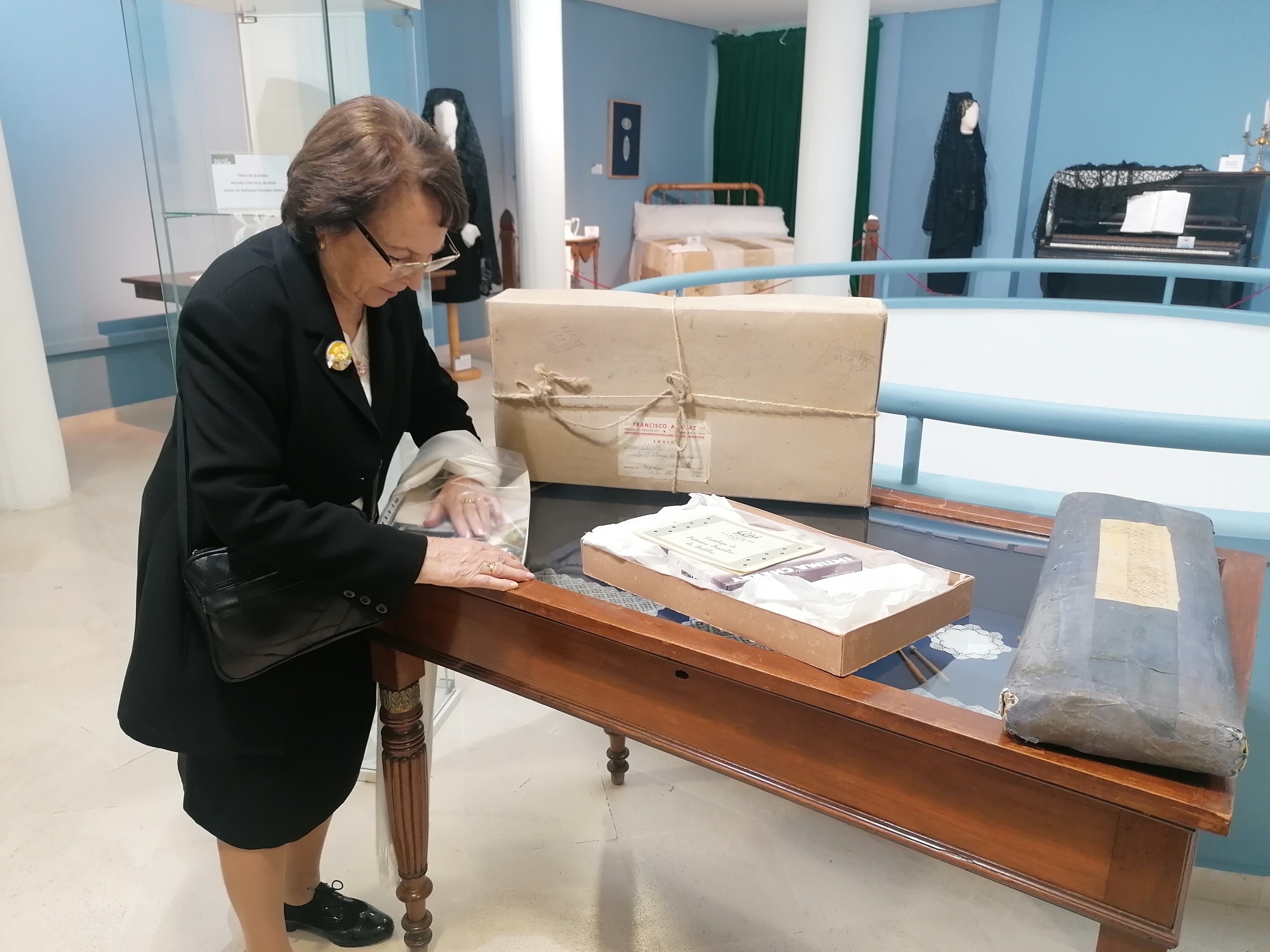 El Museo Municipal del Encaje y Blonda ha recibido más de 800 piezas donadas durante este 2022