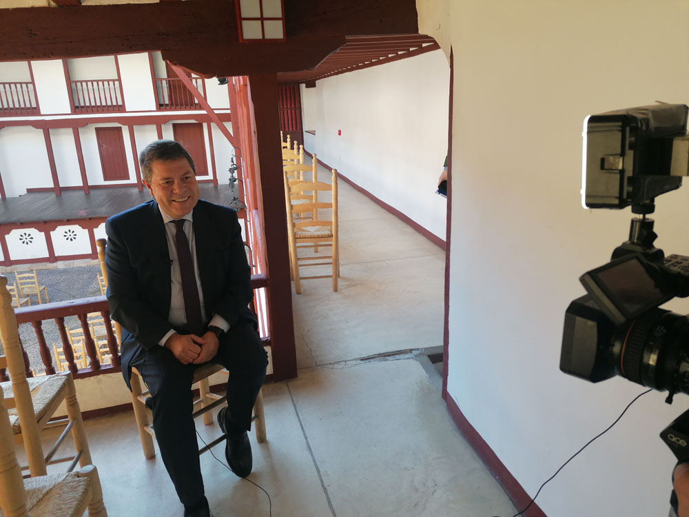 El presidente de Castilla-La Mancha anuncia que Almagro acogerá en marzo la exposición conmemorativa del 40 aniversario del Estatuto de Autonomía