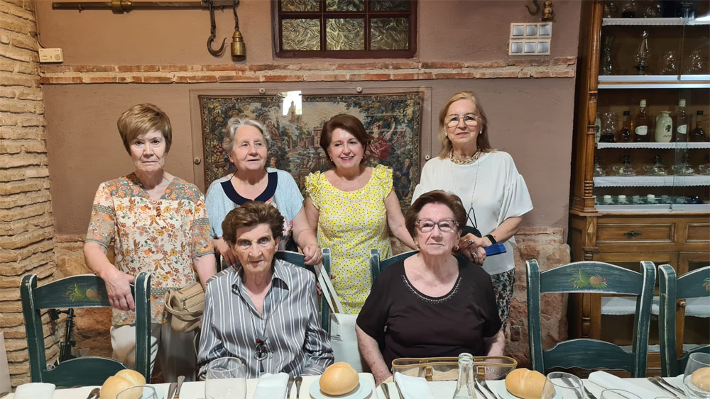 Las amas de casa de Almagro agradecen la labor de su presidenta por más de 25 años