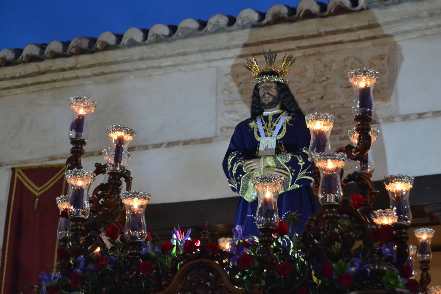 El Rescatado y María Magdalena finalizan su recorrido procesional diez minutos antes de comenzar a llover