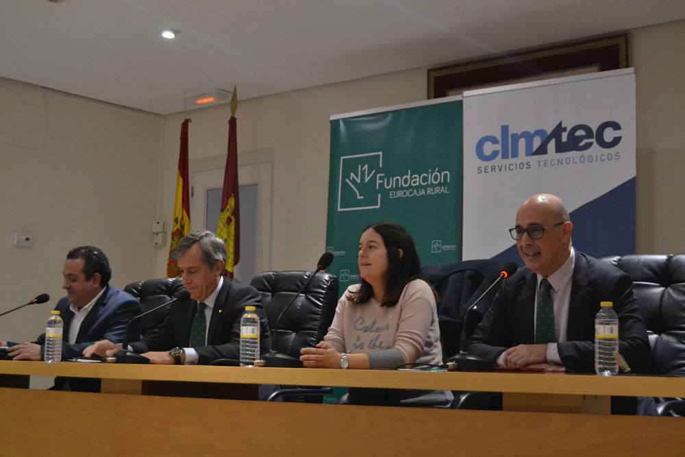 Una veintena de alcaldes, interventores y secretarios se forman en Almagro