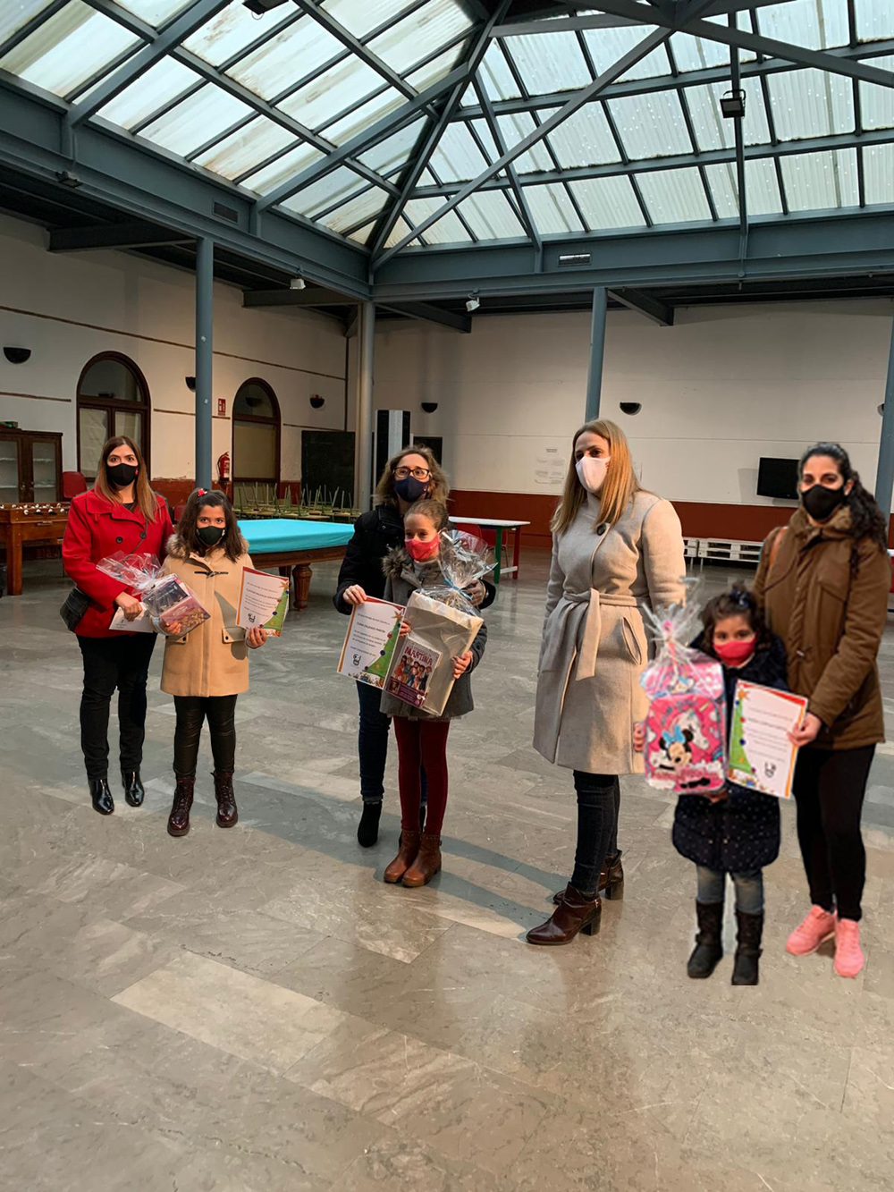 La Concejalía de Infancia entrega los premios del concurso de felicitación navideña