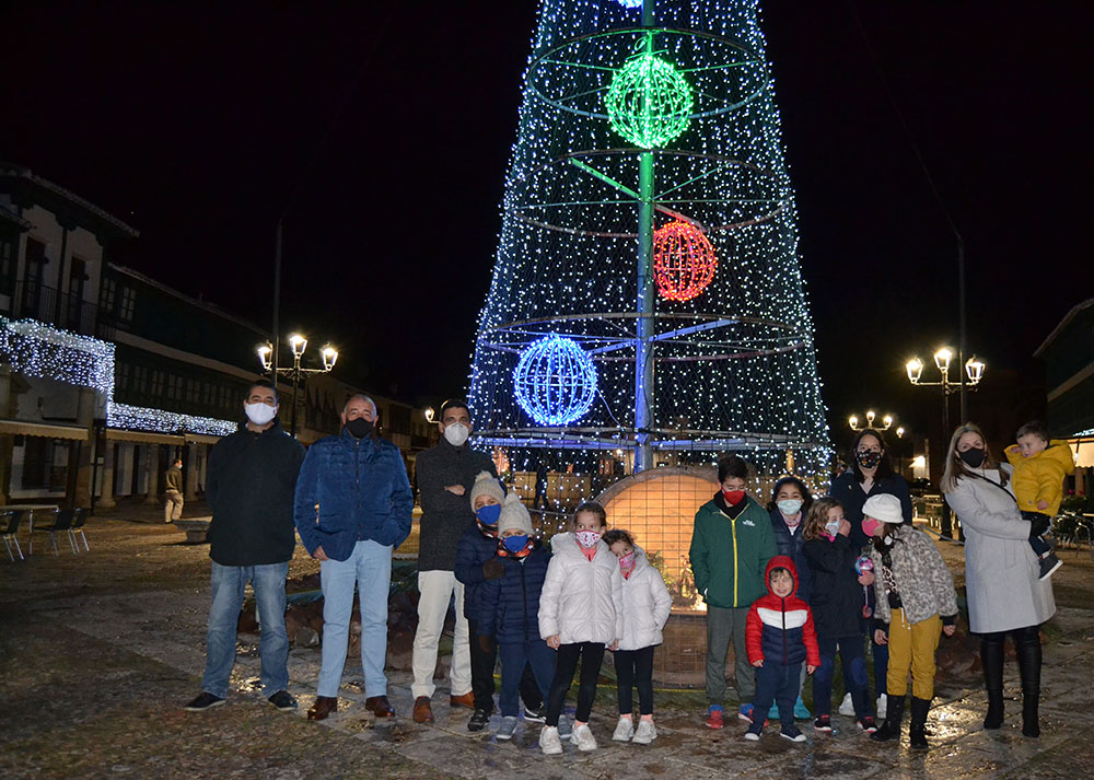 Almagro ya luce Navidad