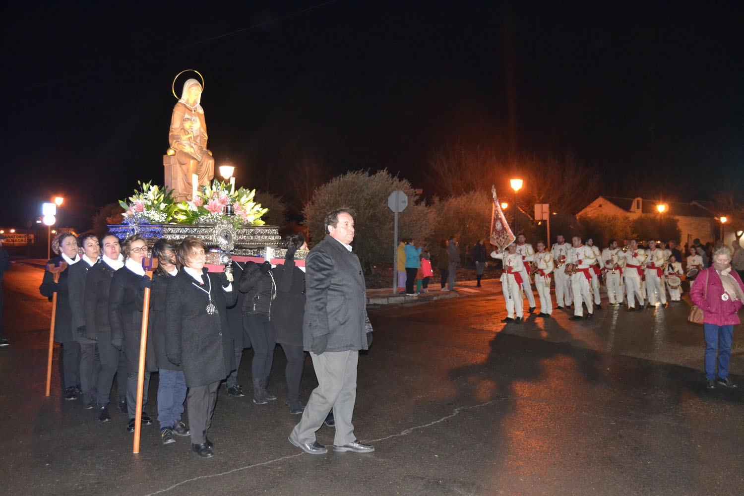 La Candelaria y San Blas han cerrado este fin de semana la festividad de los Santos Viejos