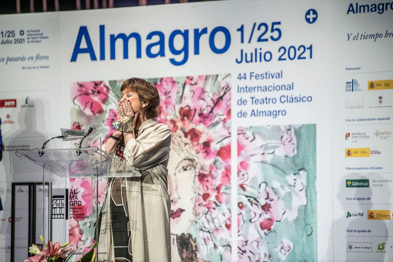 La actriz Julieta Serrano recibe con gran emoción el XXI Premio Corral de Comedias