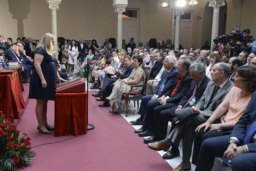 María Jesús Villaverde toma posesión como diputada provincial
