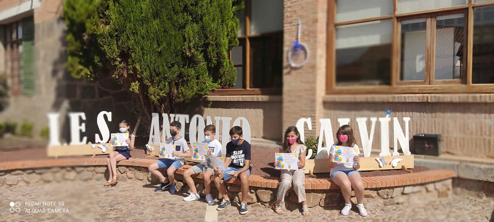 El instituto Antonio Calvin entrega los premios de su primer concurso de Cuentos Ilustrados