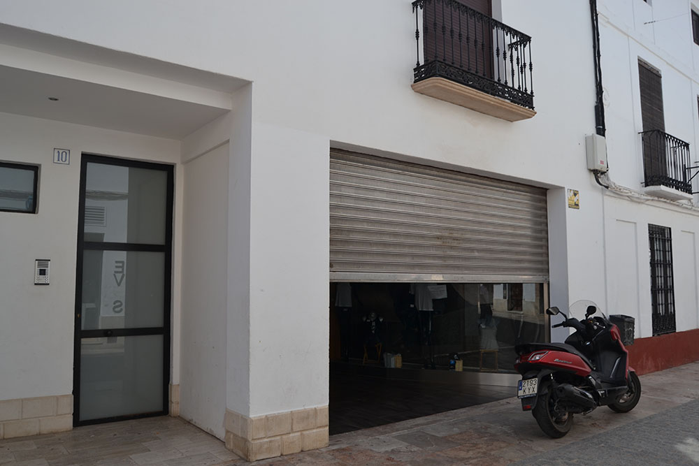 El pequeño comercio atenderá con cita previa a partir de este lunes