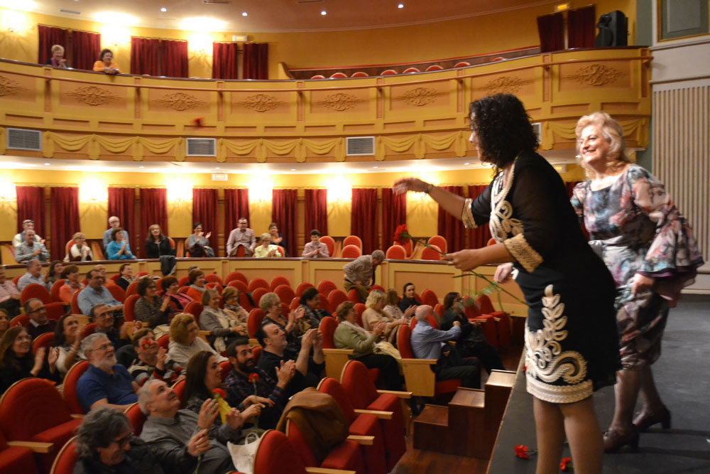 El 34 Encuentro de Poesía Española finalizó con voz femenina
