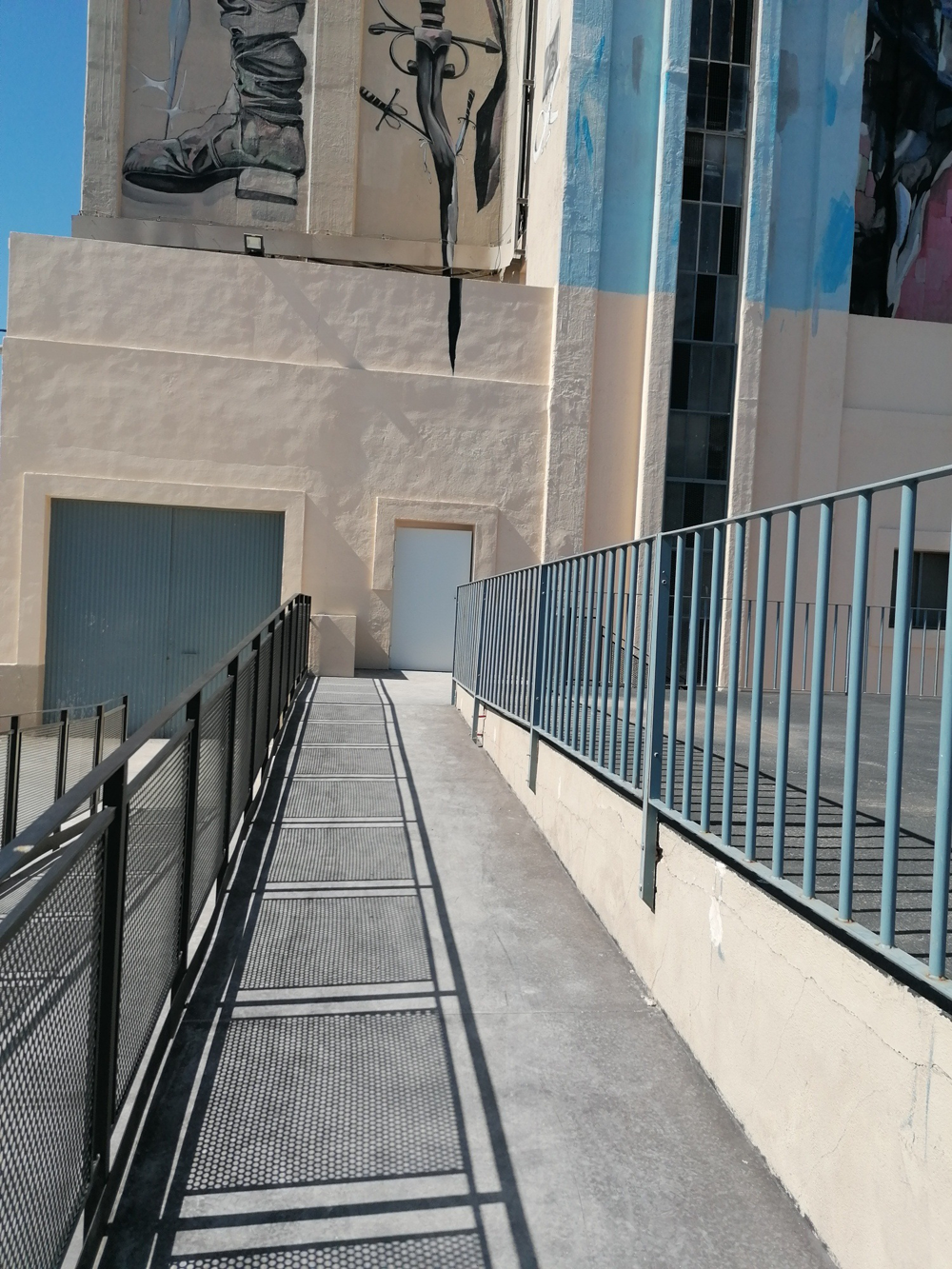 El Silo se ilumina de verde este fin de semana para conmemorar el Día Mundial del Farmacéutico