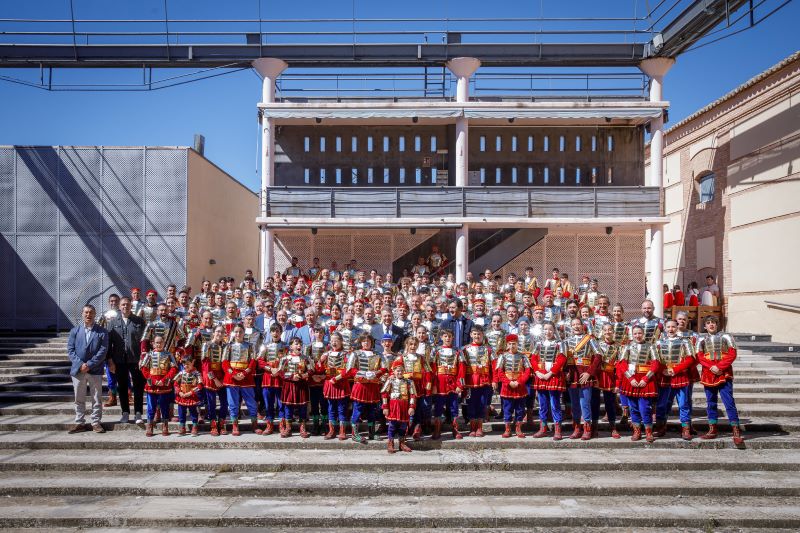 El presidente de Castilla-La Mancha presencia el caracol de Almagro, uno de los actos m�s significativos de la Ruta de la Pasi�n Calatrava